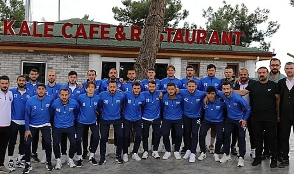 Meclis Üyesi Adem Yıldırım'dan Karasamsunspor'a moral kahvaltısı