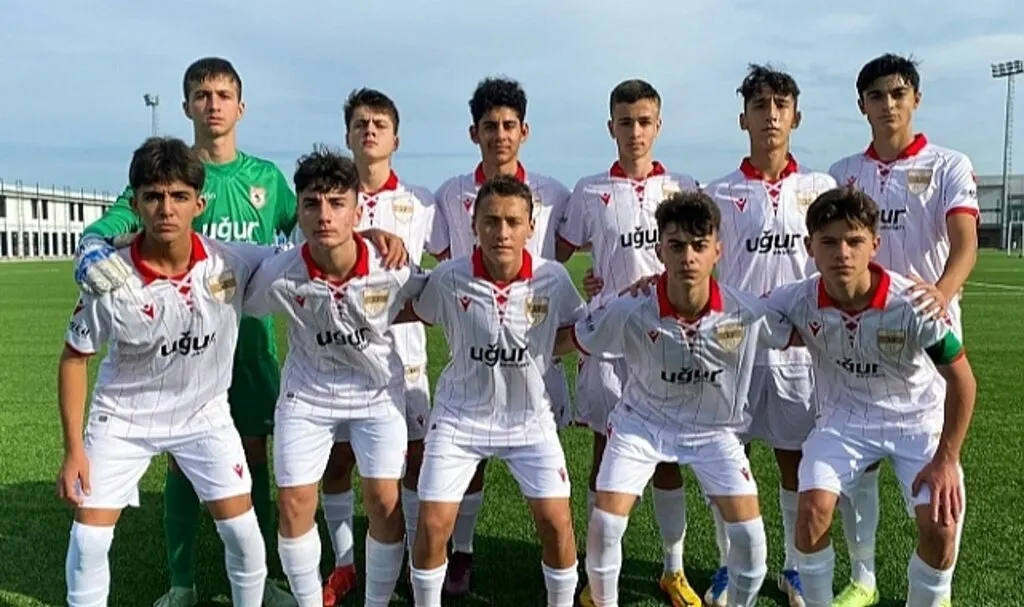 Yılport Samsunspor U15 Anagol24 Erzincanspor U15: 9-0