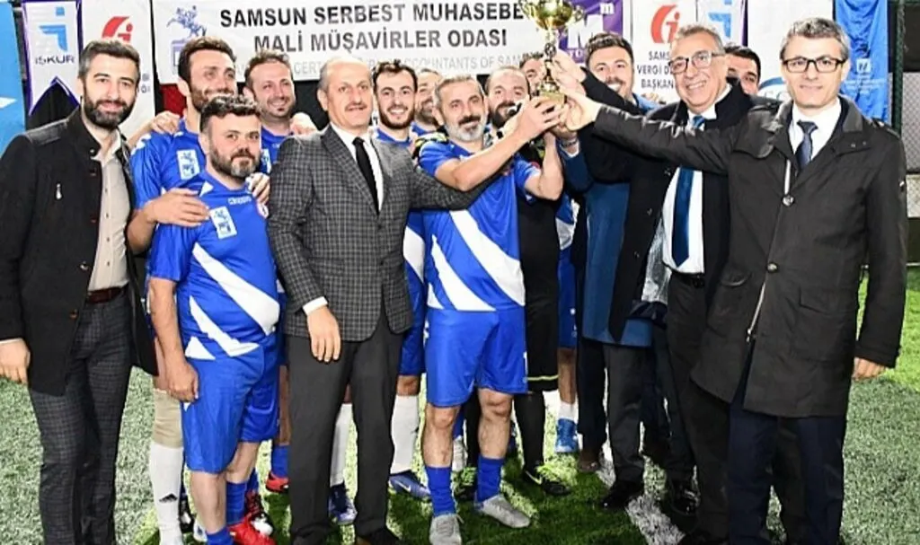 Halı Saha Turnuvası'nda Kupa Samsun SMMMO'nun oldu