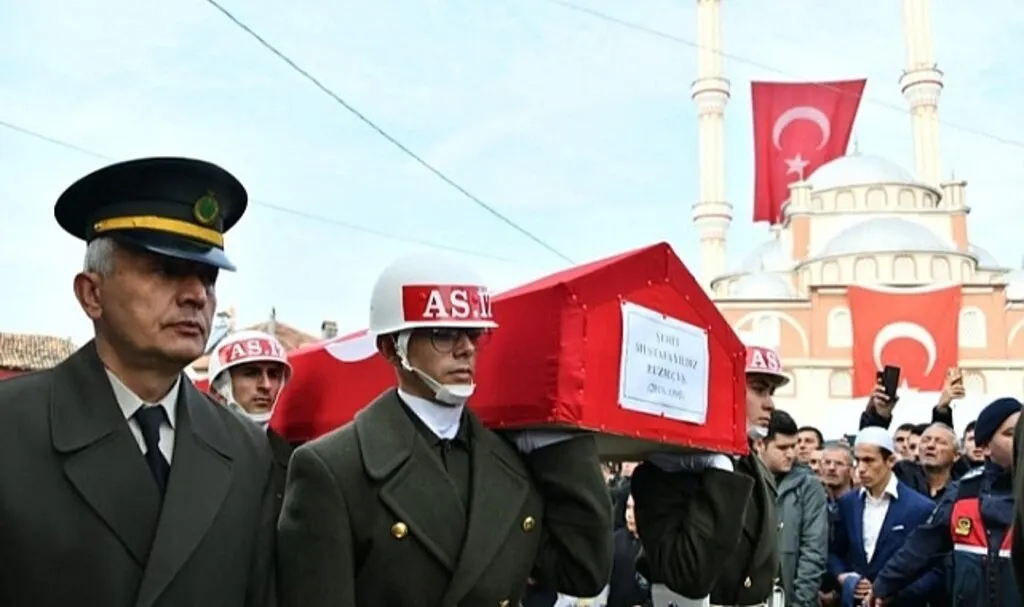 Vezirköprülü Şehit Mustafa Yıldız dualarla son yolculuğuna uğurlandı