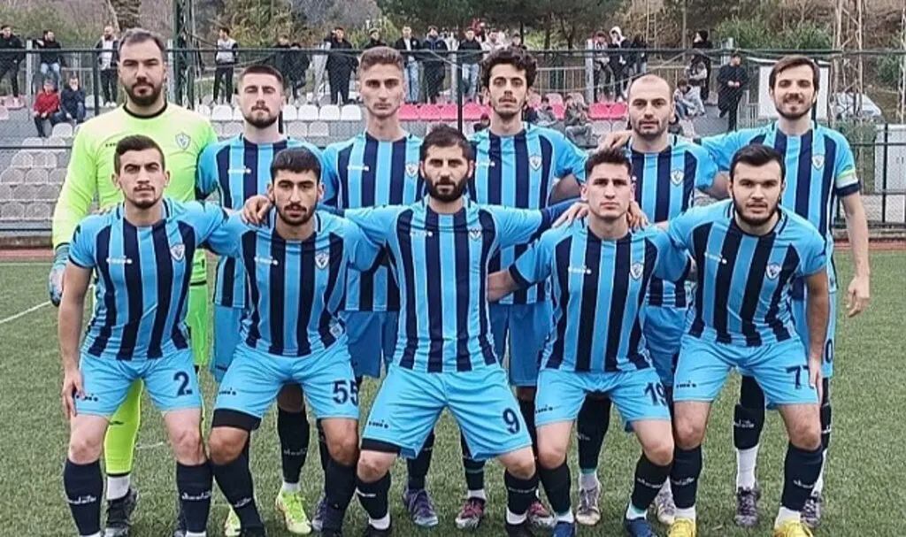 Lider Tekkeköy Belediyespor'un galibiyet sevinci