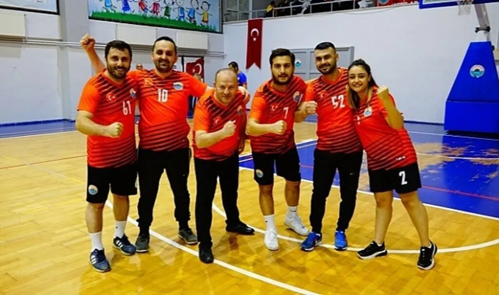 İlkadım Belediyesi Birimler Arası Voleybol Turnuvası Başladı