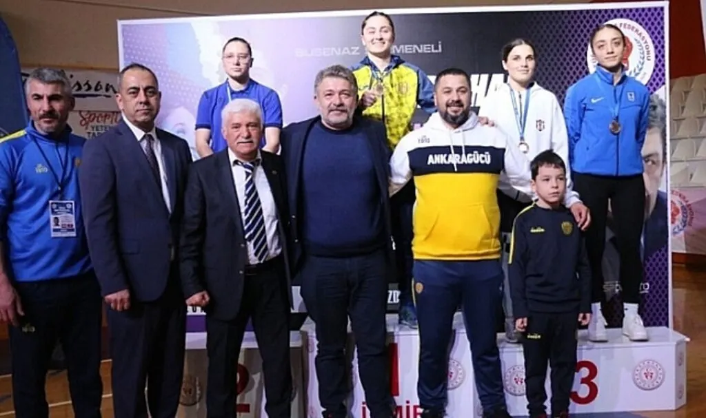 Urguya Us İzmir’de Türkiye Şampiyonu oldu