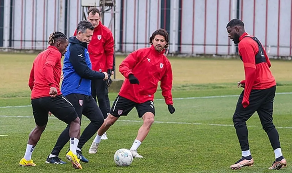 Samsunspor Erzurumspor maçı hazırlıklarına başladı