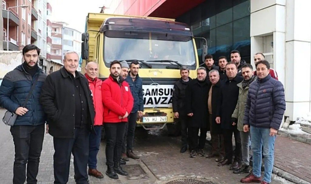 Havza’dan deprem bölgesine bir kamyon yakacak 