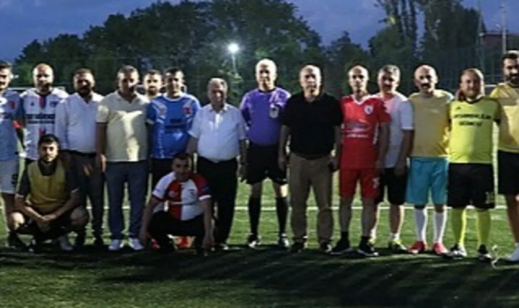 Kavaklı Gençler Halı Saha Futbol Turnuvası'nda buluştu