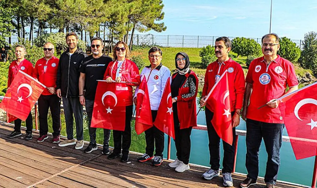 Samsun'da 100. Yıl Adalet Spor Oyunları Etkinliği Bayrak Yürüyüşü