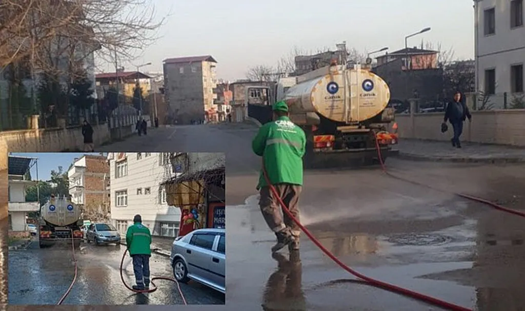 Canik Belediyesi Temizlik İşleri'nden mıntıka temizliği