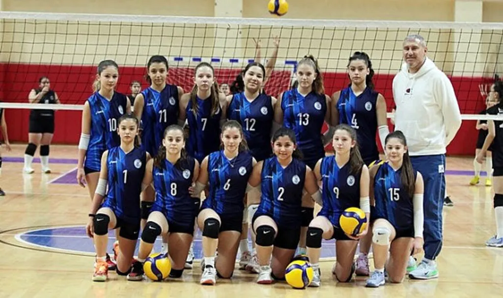 Okul Sporları Voleybol Yıldız Grup Müsabakaları başladı