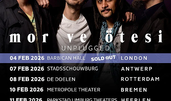 Mor ve ötesi Unplugged Avrupa Turnesinde