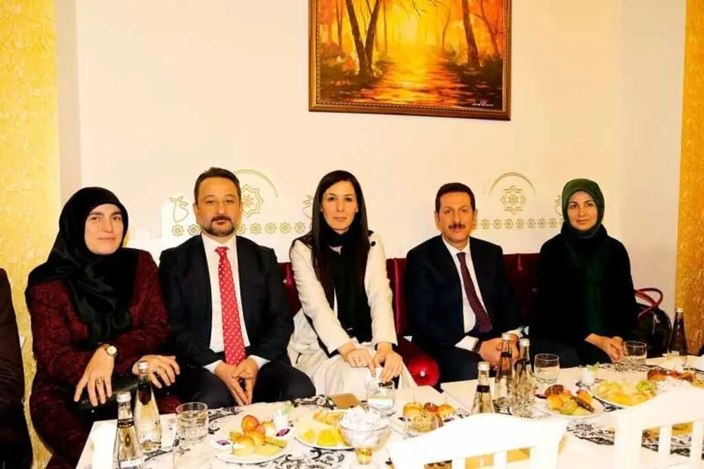 İlkadımlı Muhtarlar Acem Tekkesi'nde Buluştu