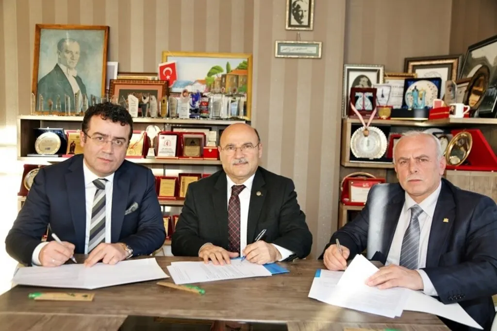 Atakum Belediyesi'nde memurları mutlu eden sözleşme