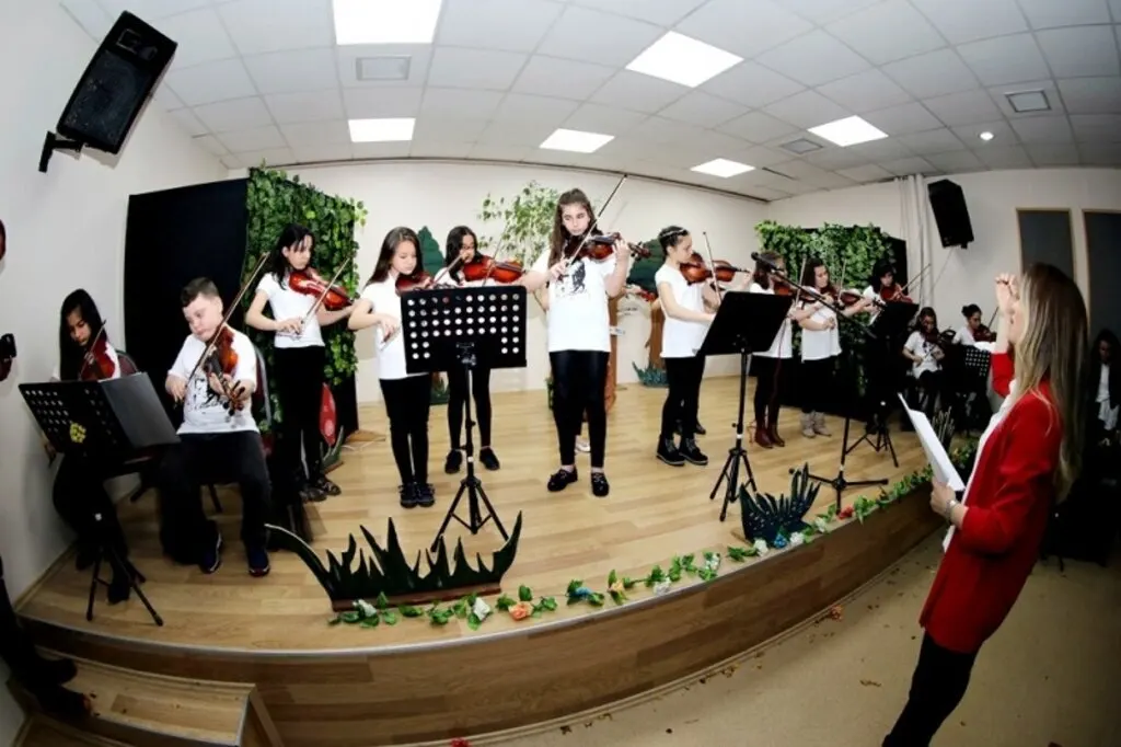 İlkadımlı Çocuklar'dan Büyük Performans