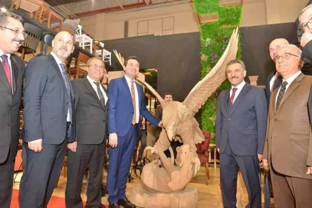 GÖZ KAMAŞTIRAN TASARIMLAR TÜYAP SAMSUN 3. MOBİLYA VE DEKORASYON FUARI’NDA