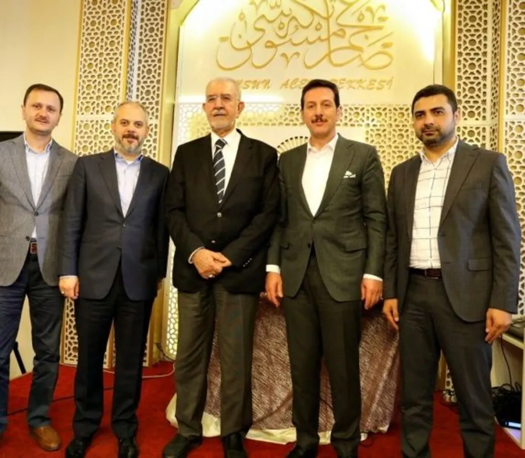 ÖMER TUĞRUL İNANÇER İLKADIMLILAR İLE BULUŞTU