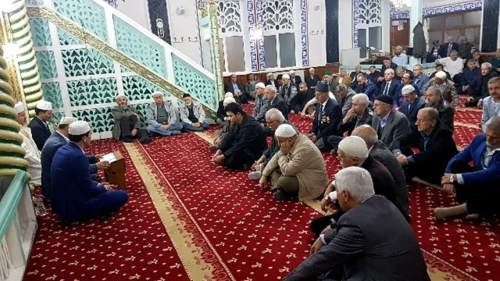RUMELİ DERNEKLERİNDEN PATRİK TEPKİSİ