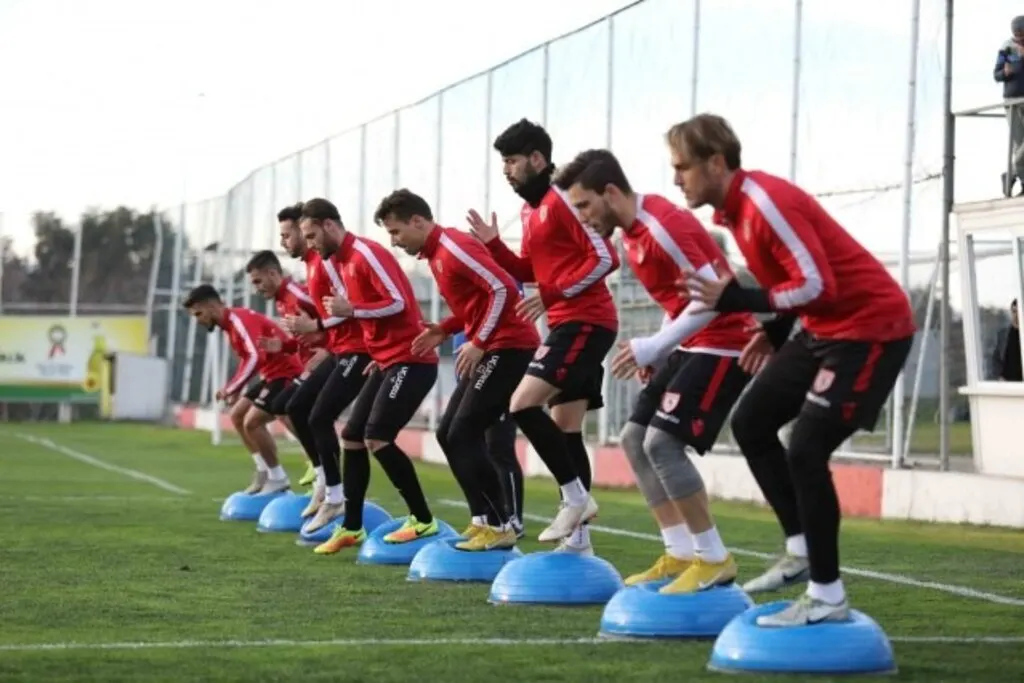 Samsunspor Ankara Demirspor maçı hazırlıklarını sürdürüyor