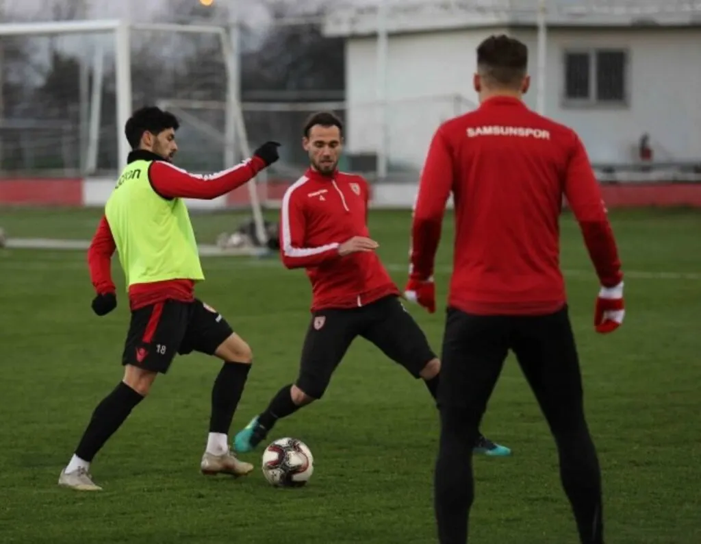 Samsunspor İnegölspor maçı hazırlıklarına başladı