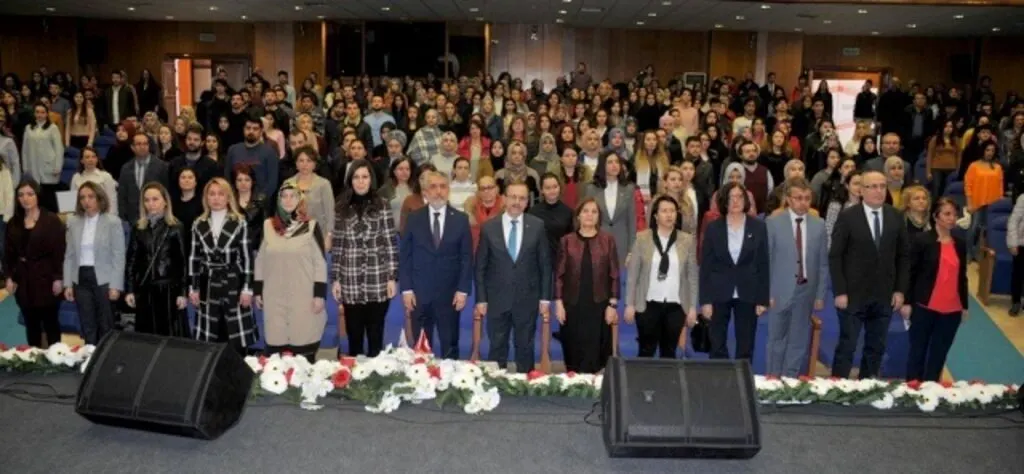 Ondokuz Mayıs Üniversitesi'nde 8 Mart Dünya Kadınlar Günü kutlaması