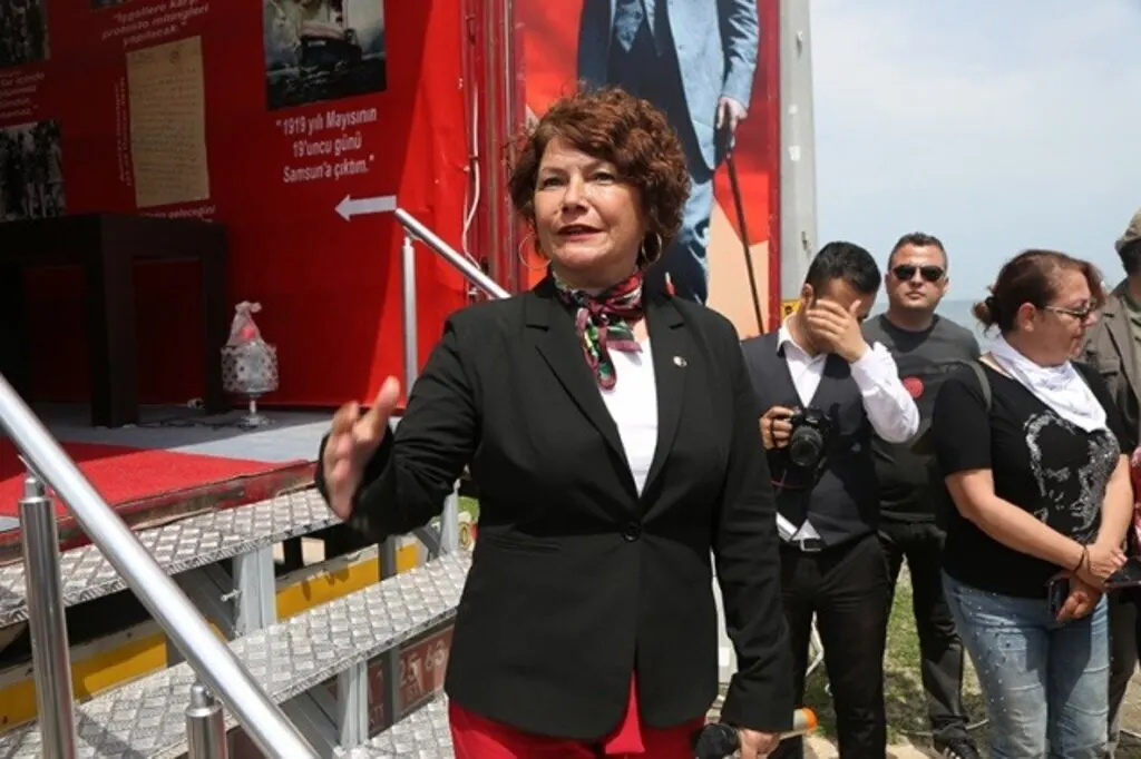 'Cumhuriyet Tırı' Atakum'da