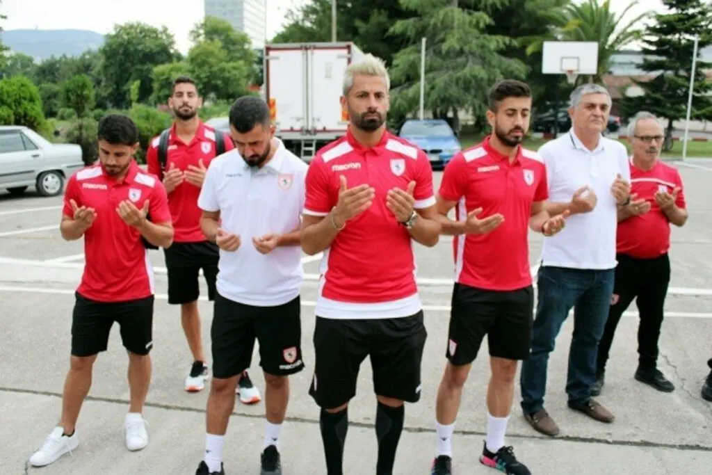 Samsunspor dualarla Bolu'ya hareket etti