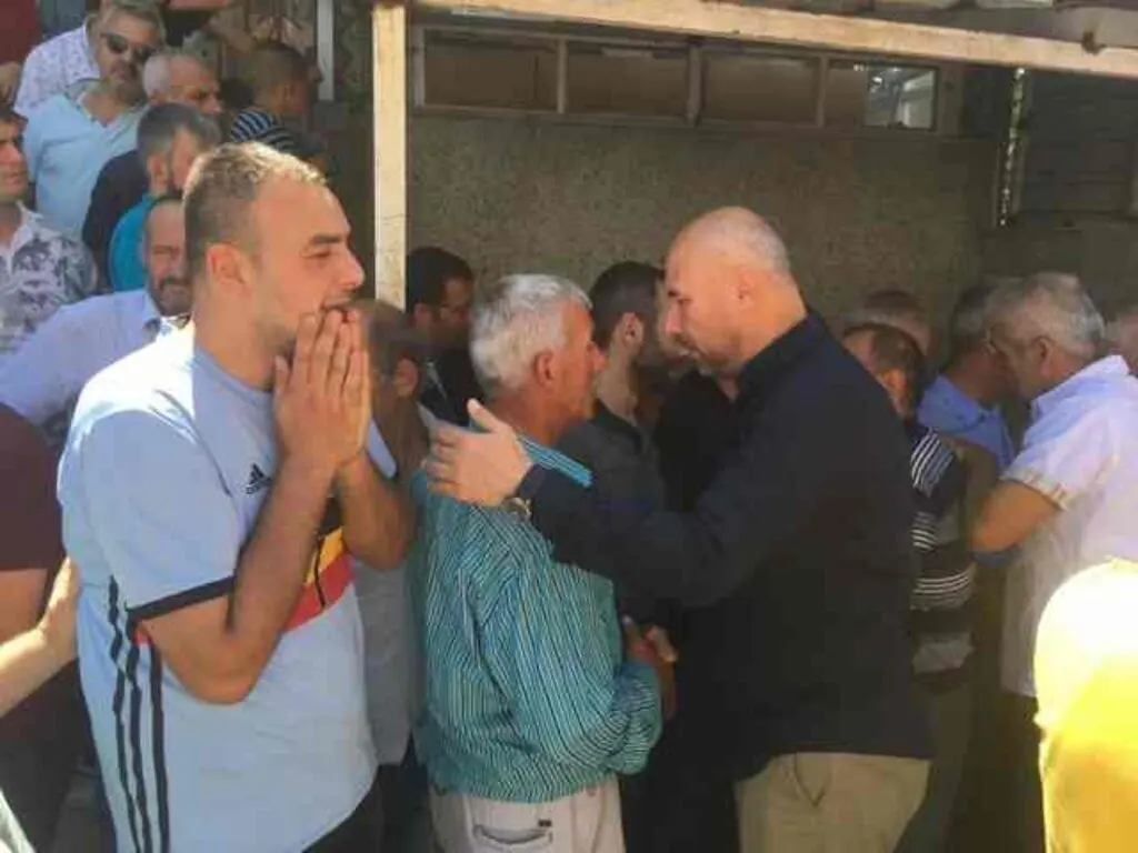 3 kuzen gözyaşlarıyla toprağa verildi