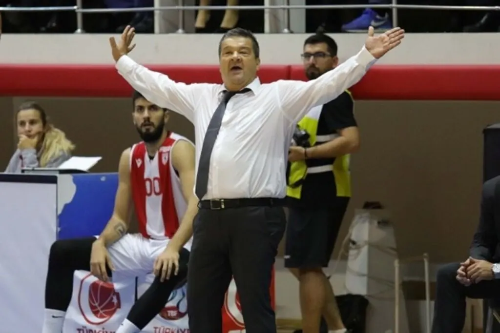 Samsunspor Basketbol ilk maçında sahadan mağlup aydıldı