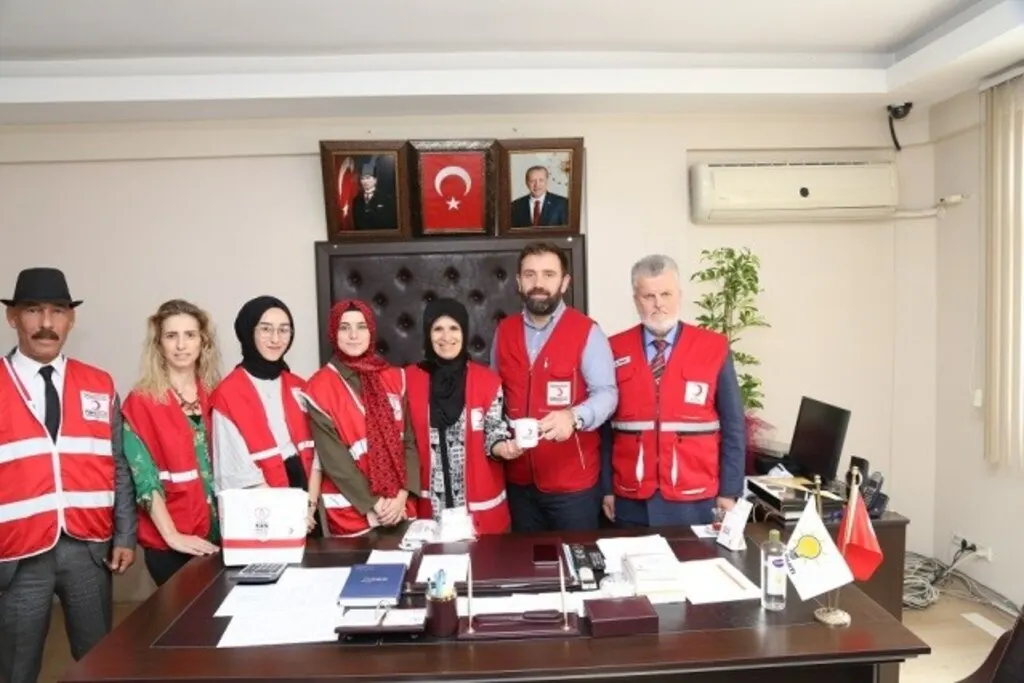 TÜRK KIZILAY CANİK ŞUBESİ, AK PARTİ CANİK İLÇE BAŞKANI'NI ZİYARET ETTİ