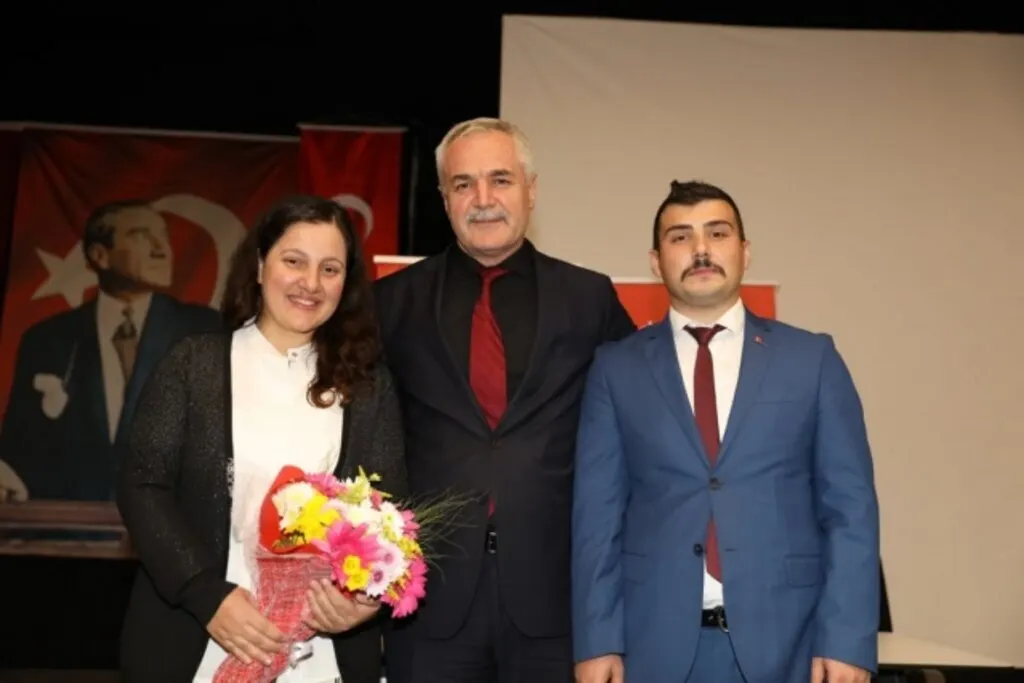 Bilgehan Yahya Atasoy İlkadım Kent Konseyi Gençlik Meclisi Başkanı oldu