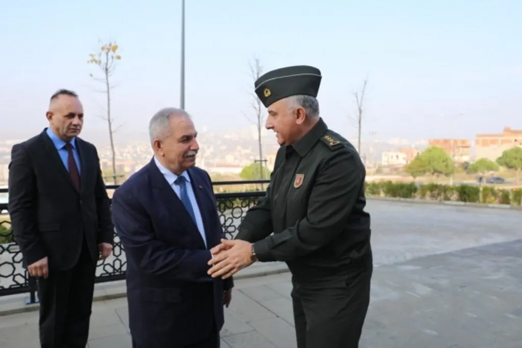 Samsun Garnizon Komutanı Üstün'den İlkadım Belediyesi'ne ziyaret