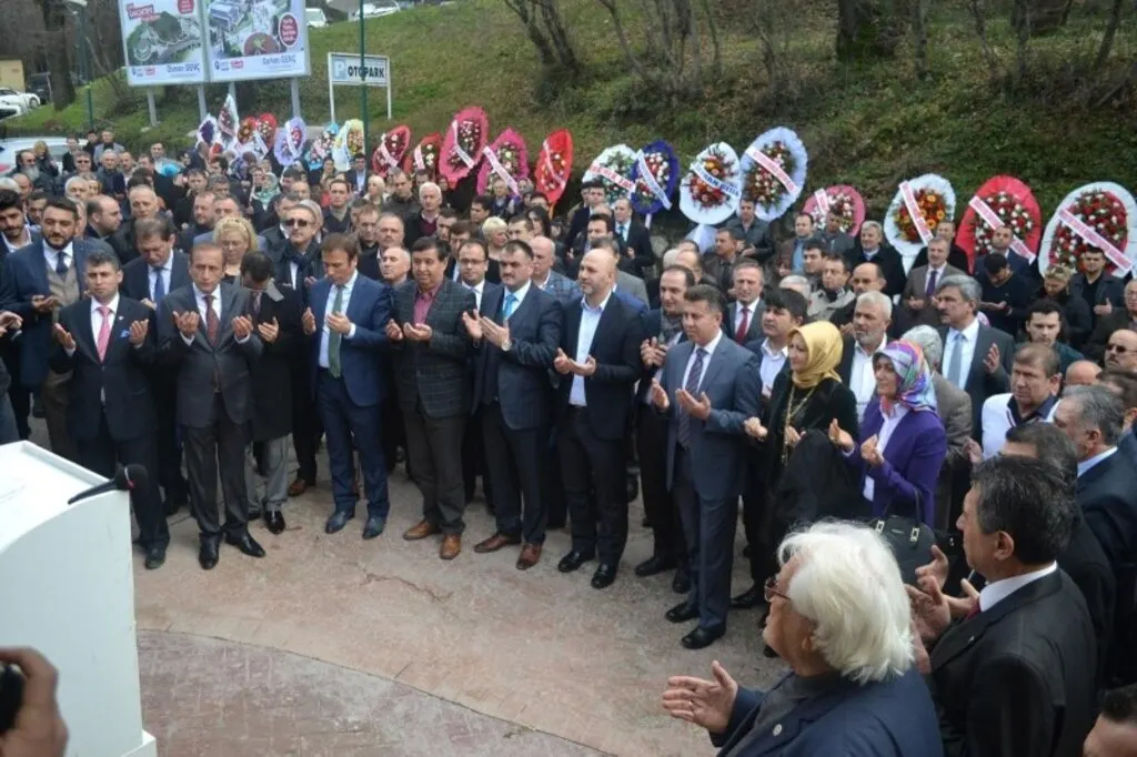 Altın Meşe Park Tesisleri dualarla açıldı