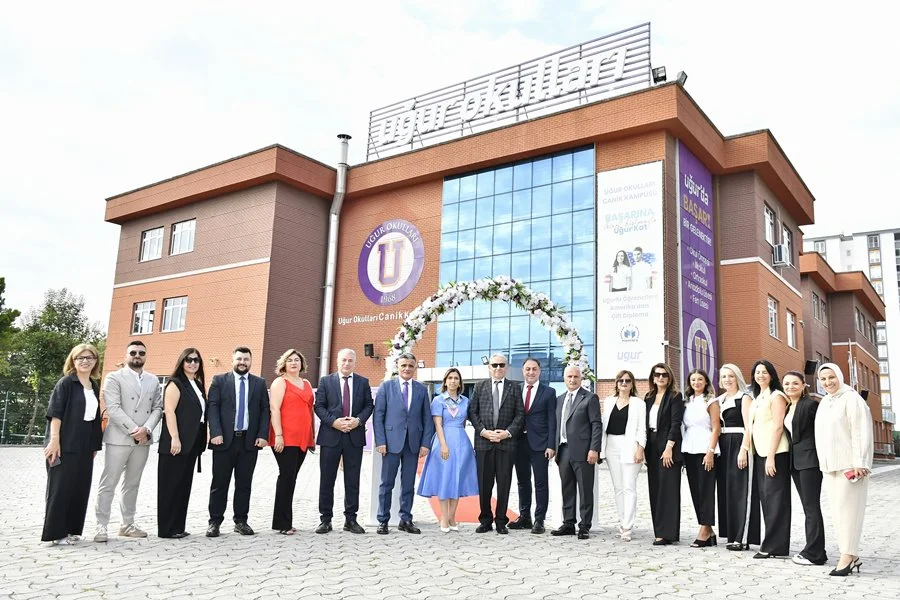 Samsun Uğur Okulları 1000’i Devirdi: Yeni Eğitim Yılı Güçlü Kadroyla Başladı - Fotoğraf 2