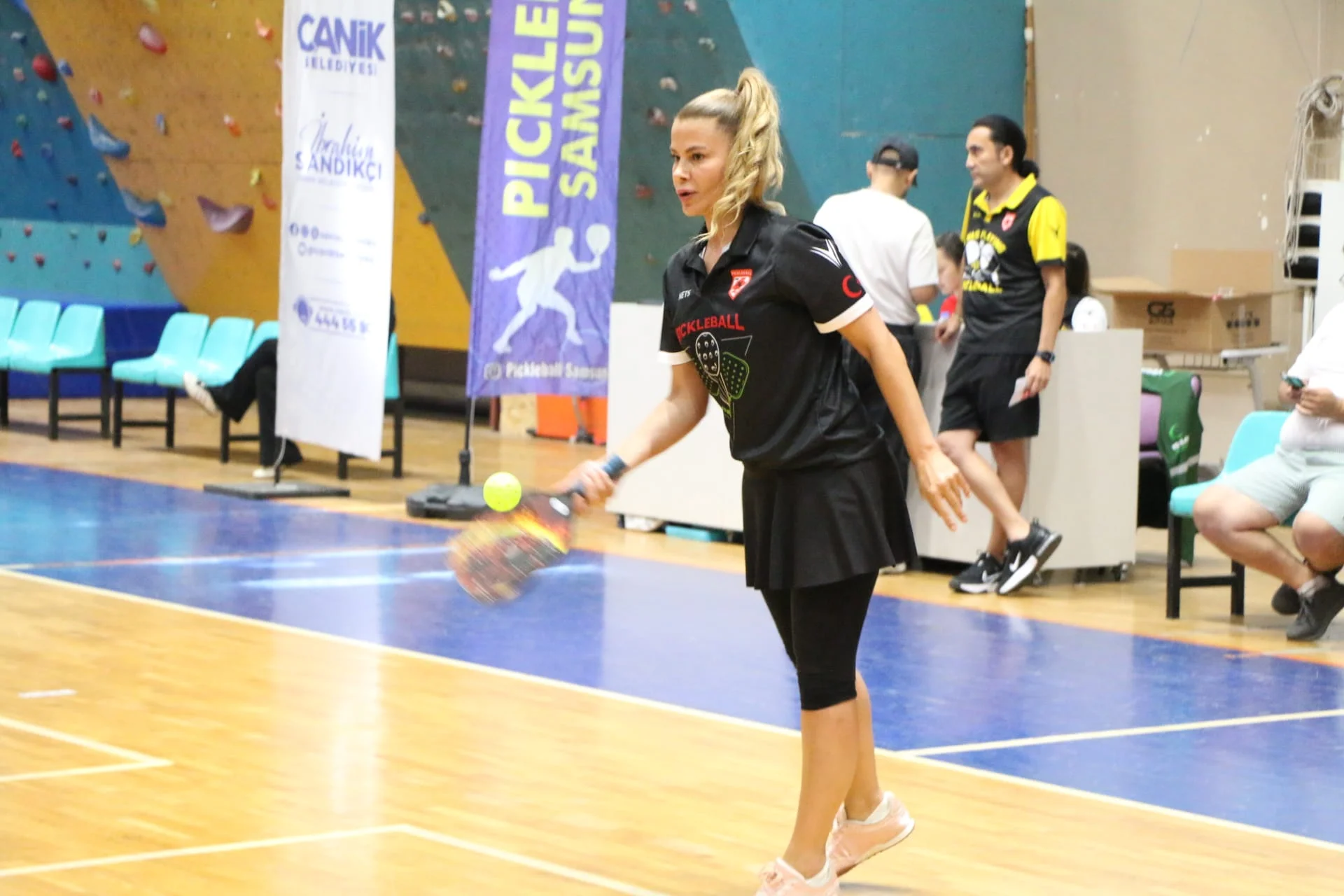 Samsun’da Aileler Arası Pickleball Şampiyonasına 420 Sporcu Katıldı - Fotoğraf 20