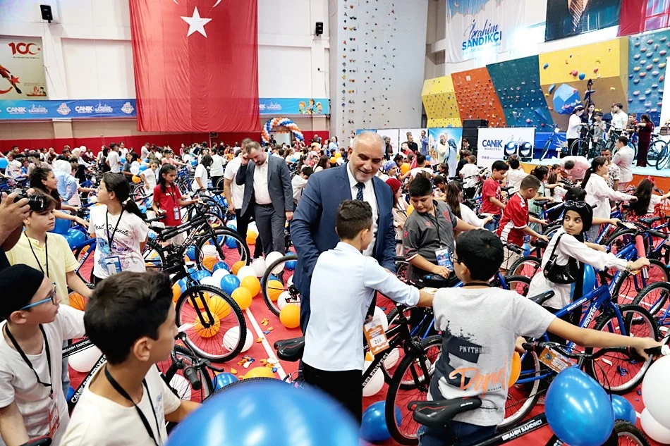 Canik'te Tüm Çocuklar Hediyelerine Kavuştu - Fotoğraf 8