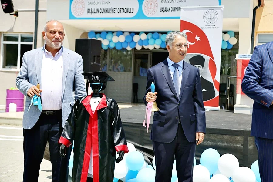 Samsun'da Canik Başalan İlkokulu'nda karne sevinci - Fotoğraf 5