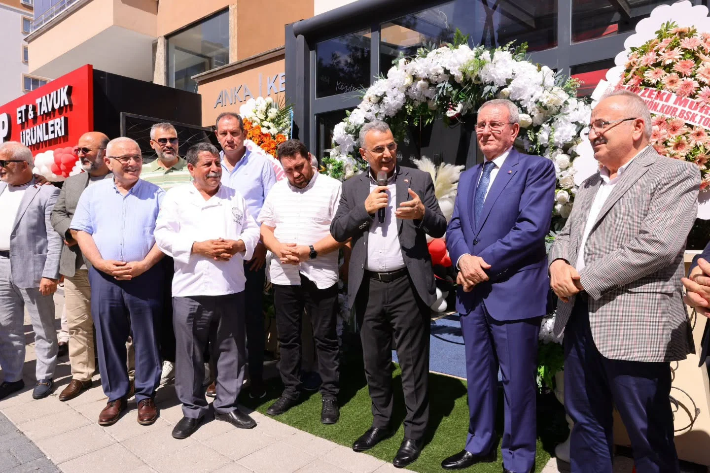 Lütfi Pirinç ikinci şubesi Lütfi Ustanın Yeri Lütuf Et ve Kebap Restaurantı açtı - Fotoğraf 6