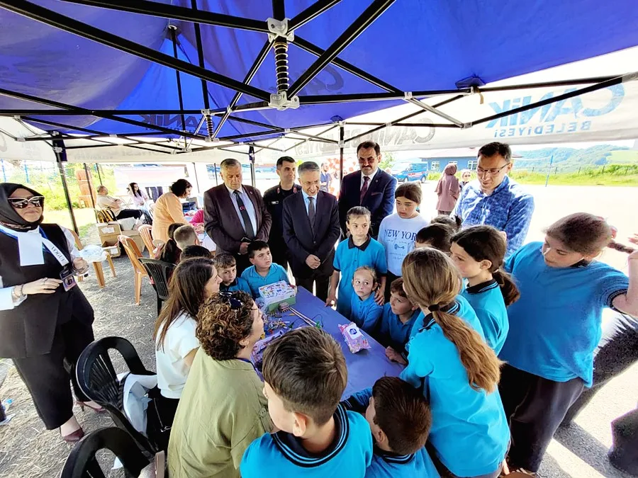 Samsun'da Sınırları Aşan Öğrenme: Köy Okulunda Bilim Okuryazarlığının Geliştirilmesi Projesi — 1