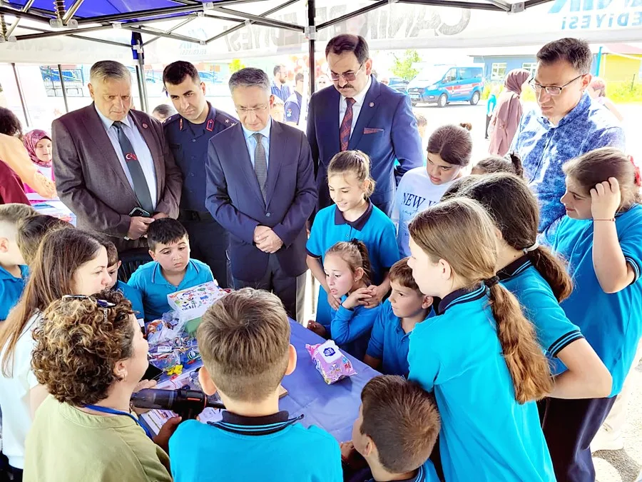 Samsun'da Sınırları Aşan Öğrenme: Köy Okulunda Bilim Okuryazarlığının Geliştirilmesi Projesi — 2