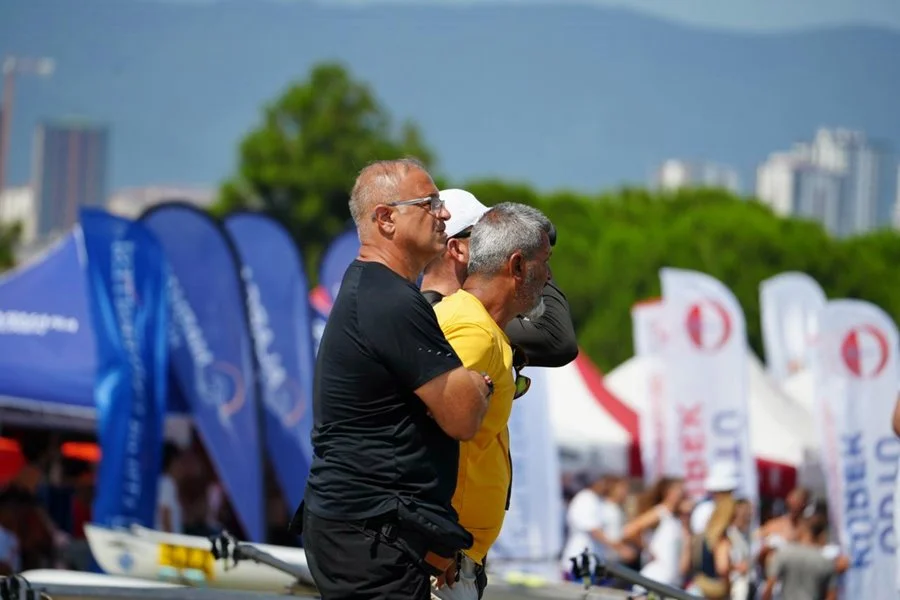 Samsun’da kürek heyecanı başladı: 500 sporcu şampiyonluk için yarışıyor - Fotoğraf 9
