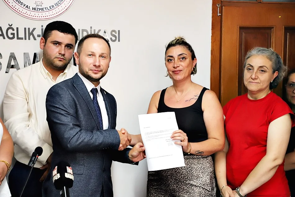 Öz Sağlık-Sen'in feshi sonrası 100 kişi Tüm Sağlık İş Sendikası'na katıldı - Fotoğraf 2