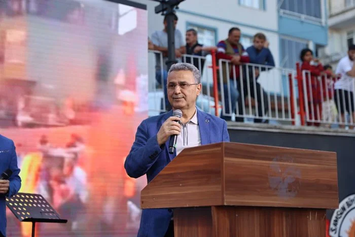 Fatih Mahallesinde şehitler adına muhteşem geleneksel futbol turnuvası - Fotoğraf 3