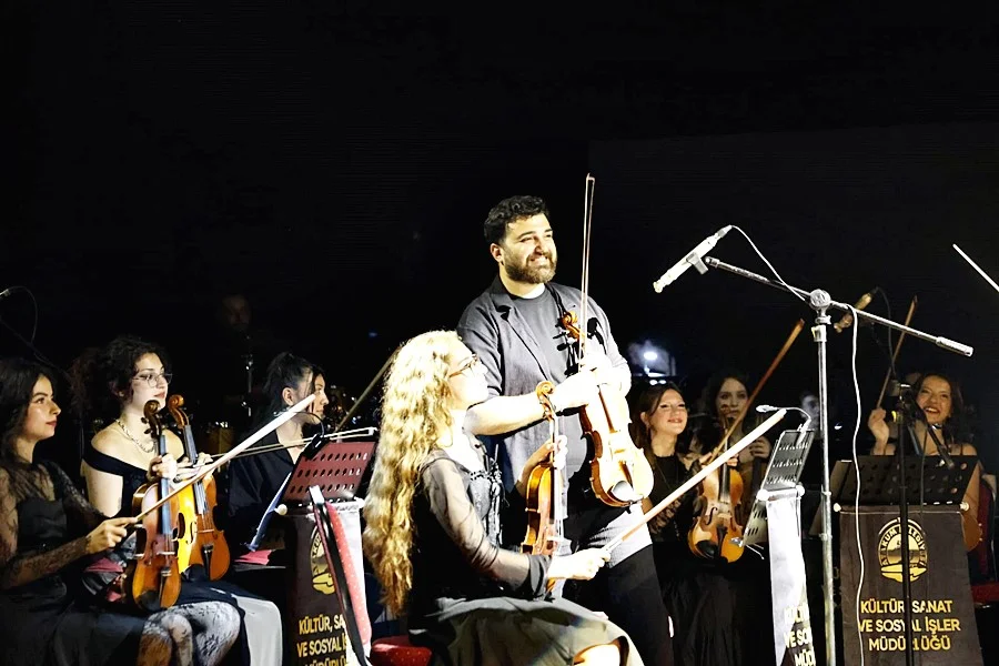 Atakum Belediyesi Çocuk ve Gençlik Orkestrası, Ata Sahne’de ilk konserini verdi - Fotoğraf 6