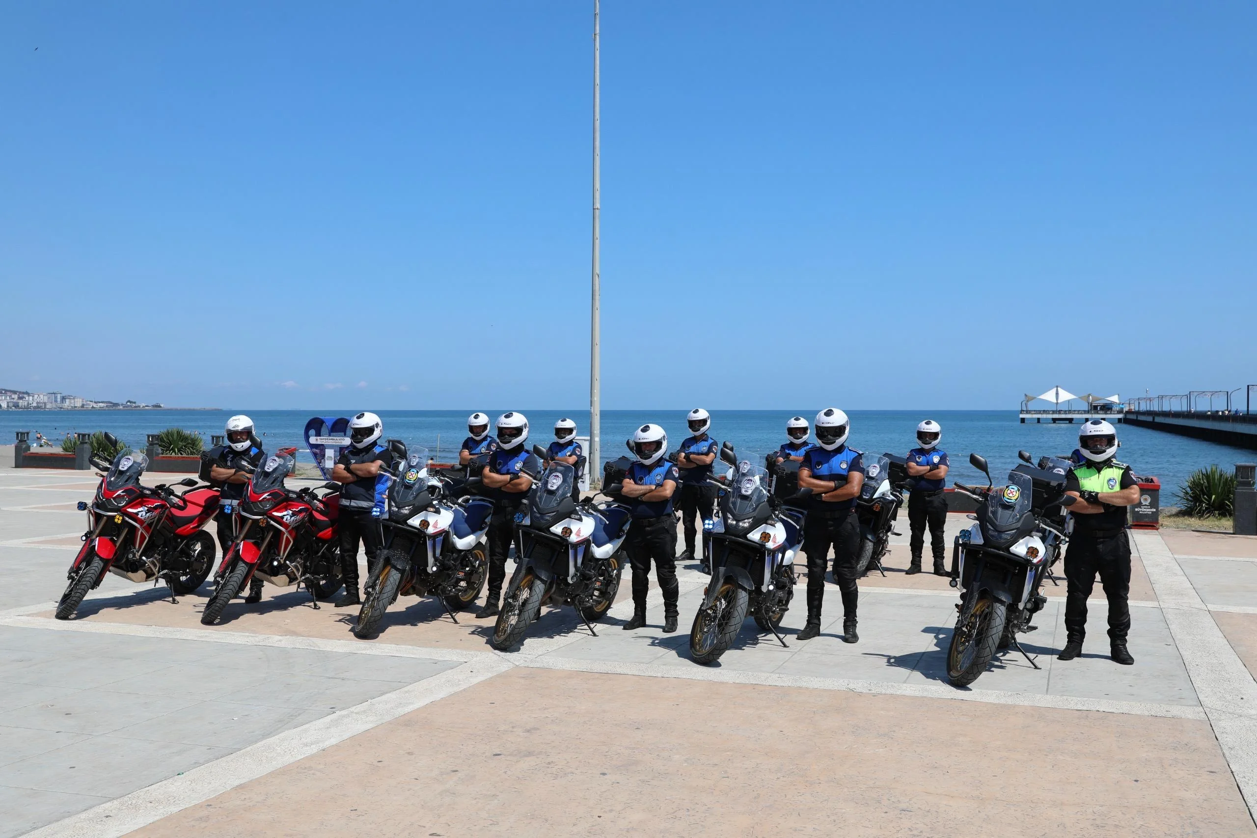 SAMSUN'DA MOTOSİKLETLİ ZABITA EKİPLERİ İLE ETKİN VE HIZLI HİZMET - Fotoğraf 7
