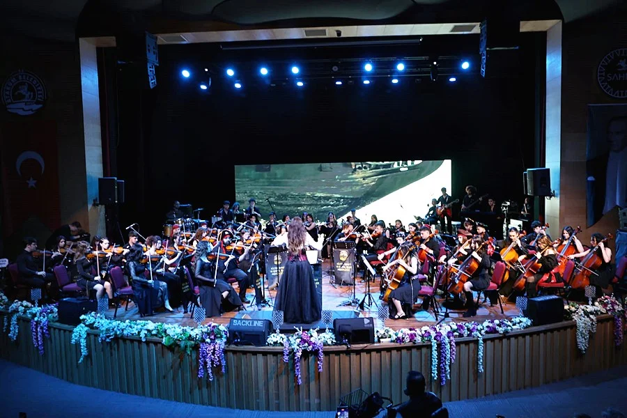 Atakum Belediyesi Çocuk ve Gençlik Orkestrası, Ata Sahne’de ilk konserini verdi - Fotoğraf 5
