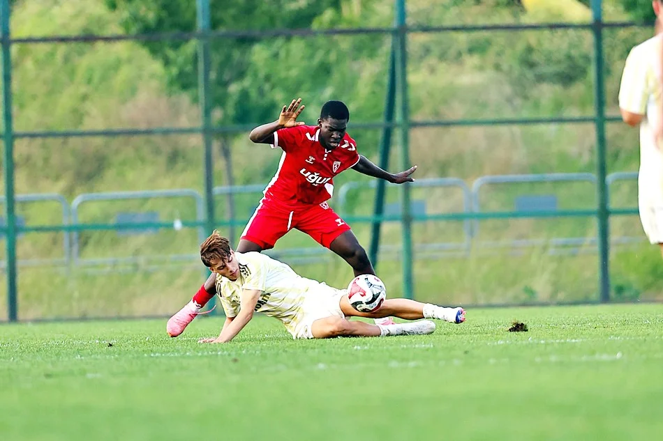 Samsunspor'da Büyüklerin Yapamadığını Gençler Yaptı! U19’dan Fenerbahçe’ye 3-1’lik Darbe   - Fotoğraf 4
