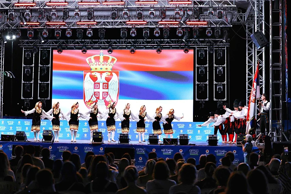 Samsun Halk Oyunları Festivali'ne Büyük İlgi: 12 Ülke Samsun'da Buluştu - Fotoğraf 2