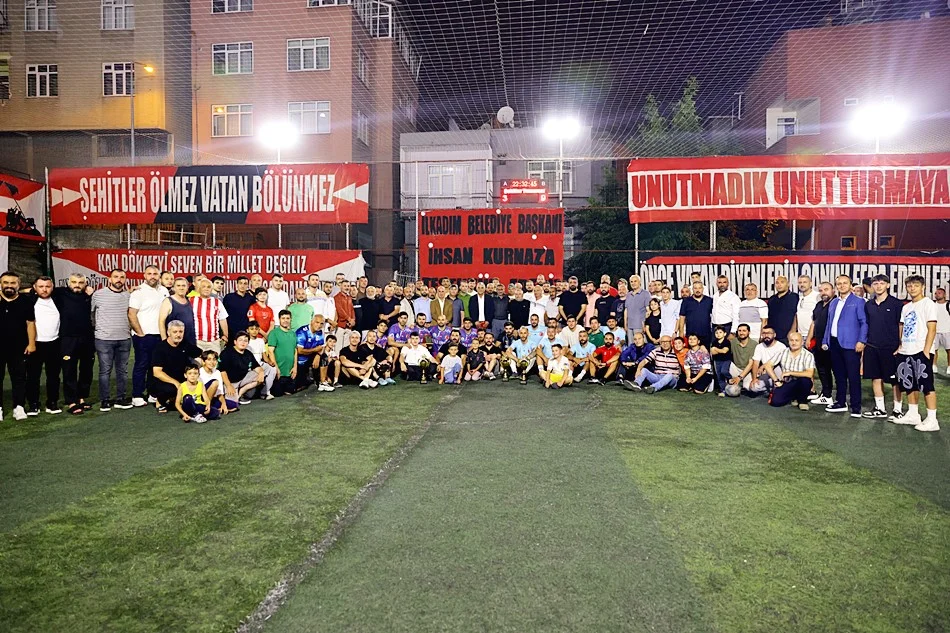 Samsun'da Şehitlere Saygı ve Vefa Futbol Turnuvasına Duygu Dolu Final! - Fotoğraf 7