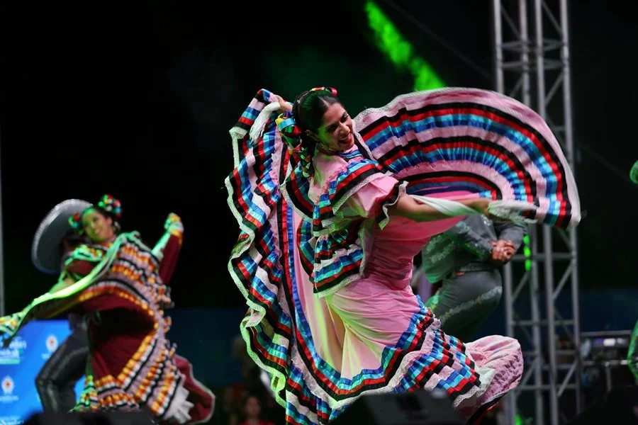 36. Uluslararası Samsun Halk Oyunları Festivali Coşkulu Başladı - Fotoğraf 21