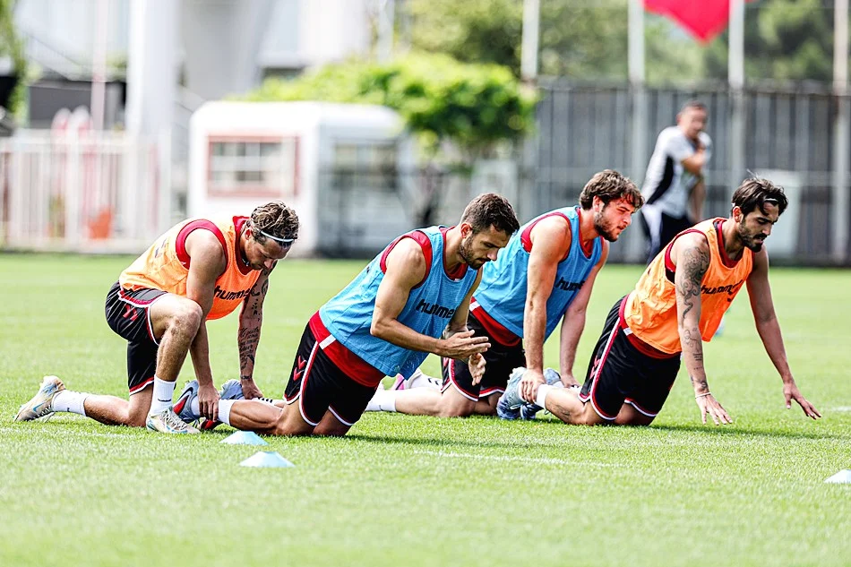 Samsunspor Hazırlık Maçları Belli Oldu! İşte Hollanda Kampı Programı ve Rakipler - Fotoğraf 2