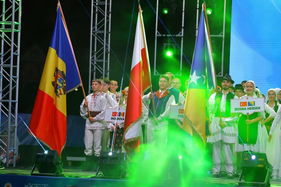 36. Uluslararası Samsun Halk Oyunları Festivali Coşkulu Başladı - Fotoğraf 23